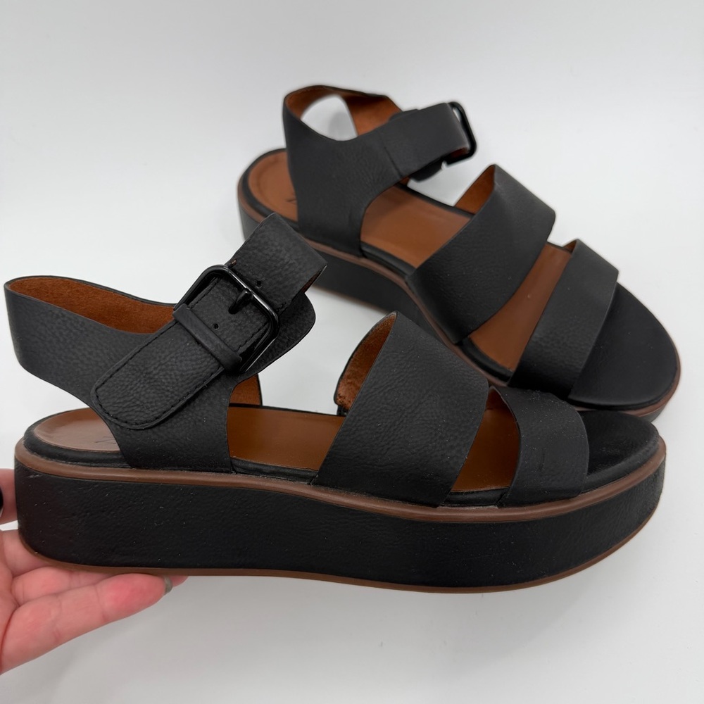 Naturalizer Brooke Black Platform Sandals - Picture 3 of 9